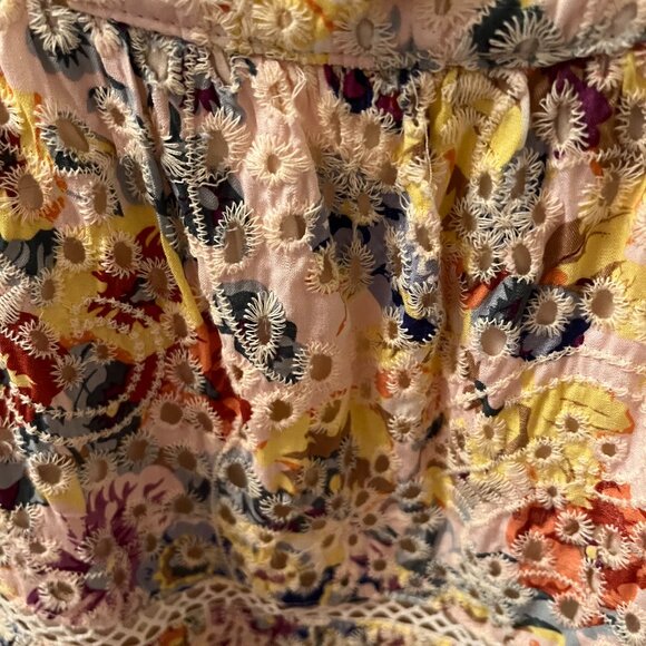 En Saison Blouse - Picture 2 of 5